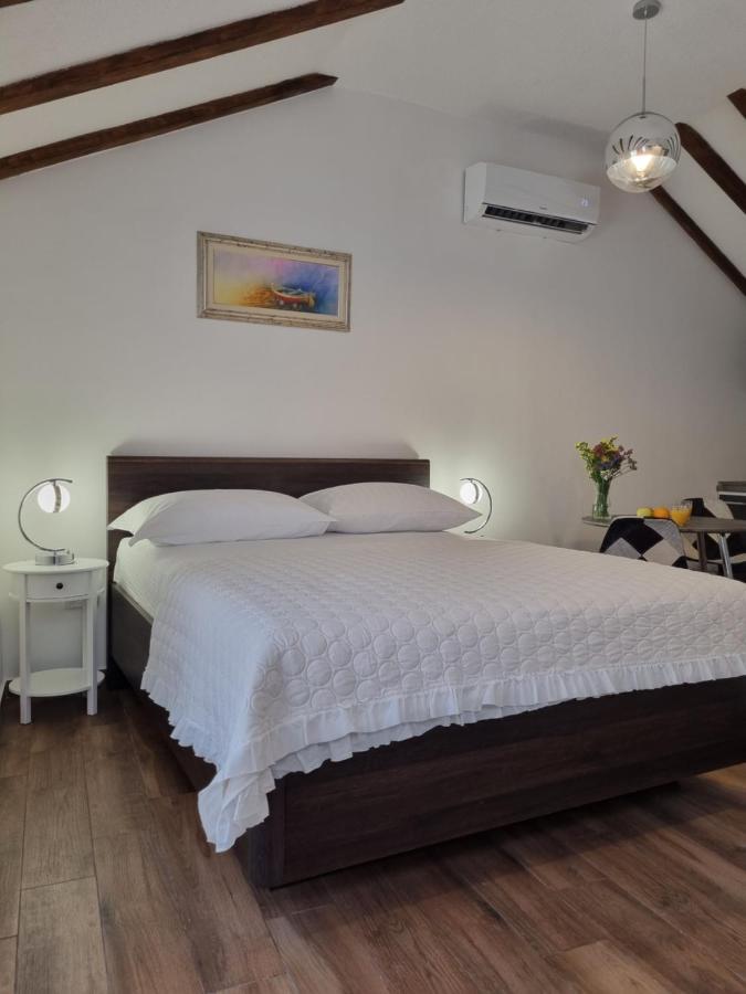 Studio Apartment Rosalie Split Exterior foto