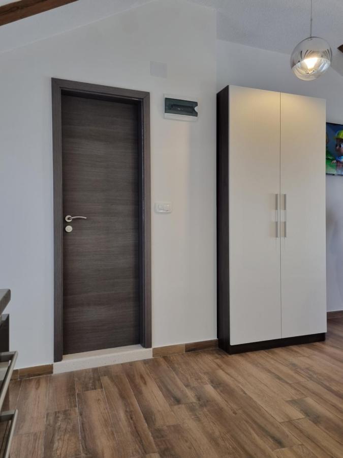 Studio Apartment Rosalie Split Exterior foto